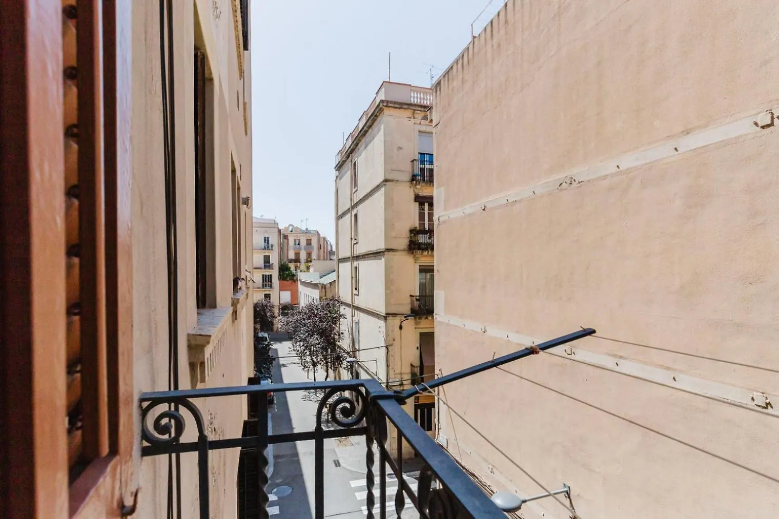 Blueground Vila De Gracia Balcony Elev Washer Bcn-148 Barcelona Spain